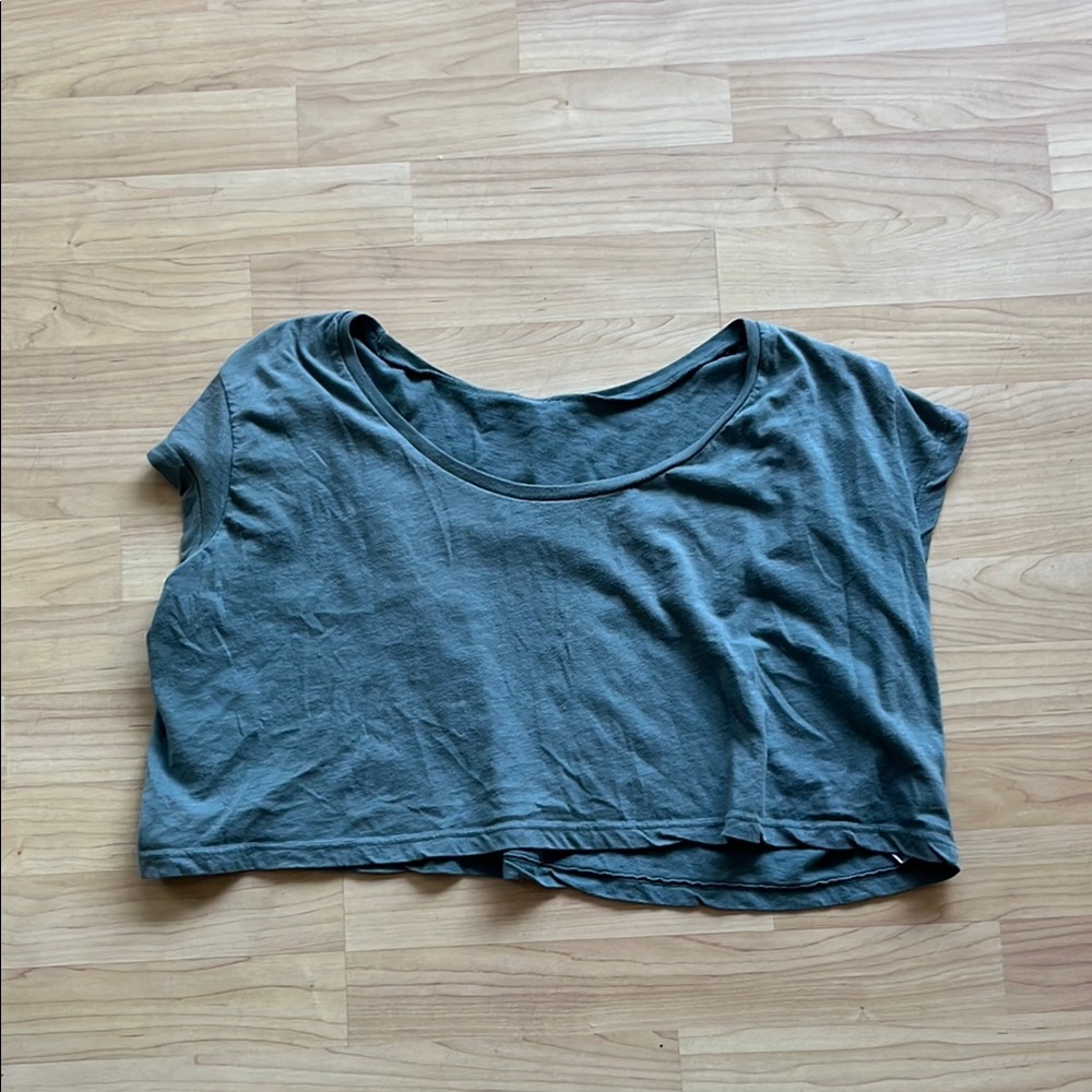 Crop top